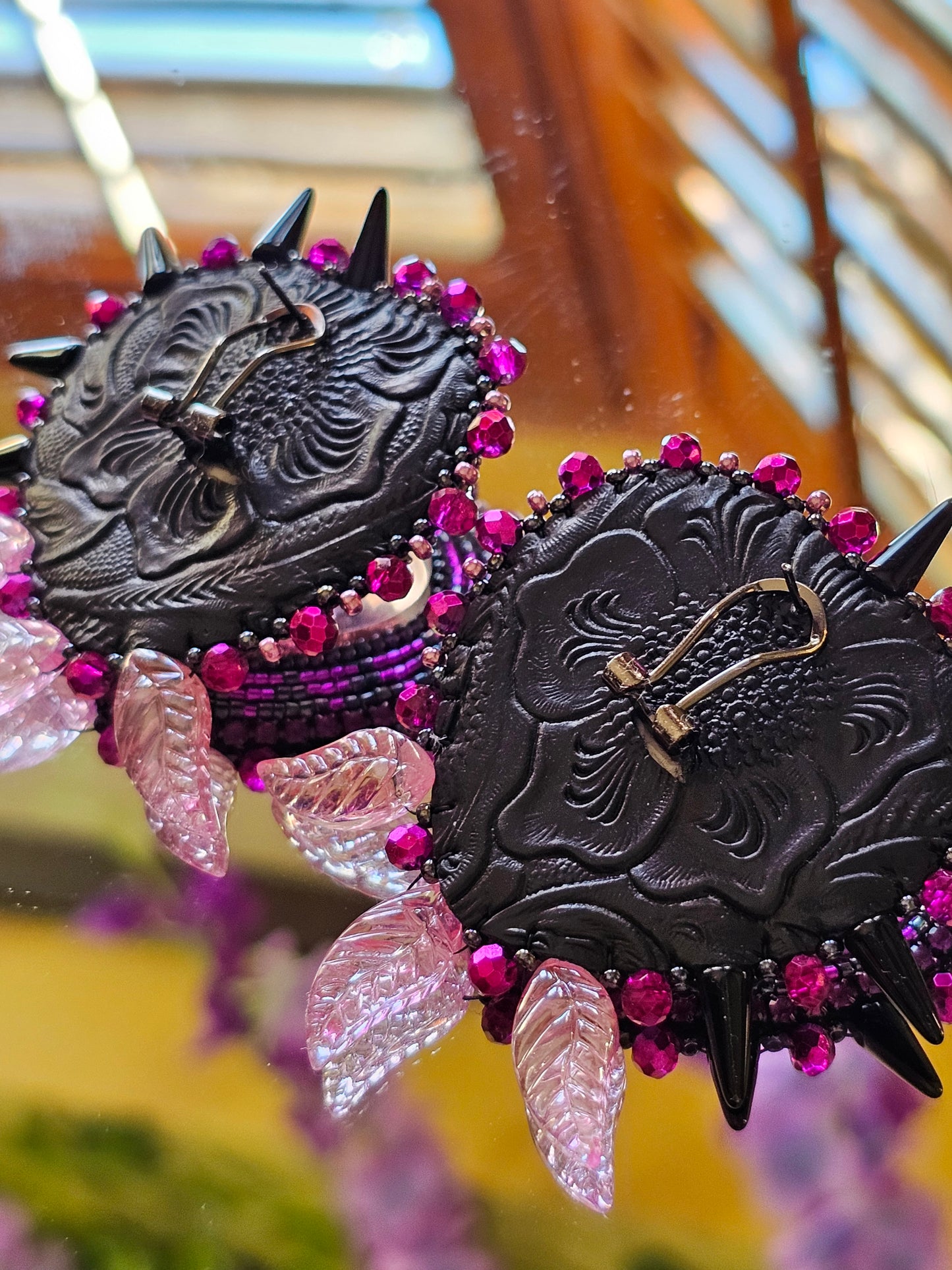 Gunmetal Heart Spikes ð