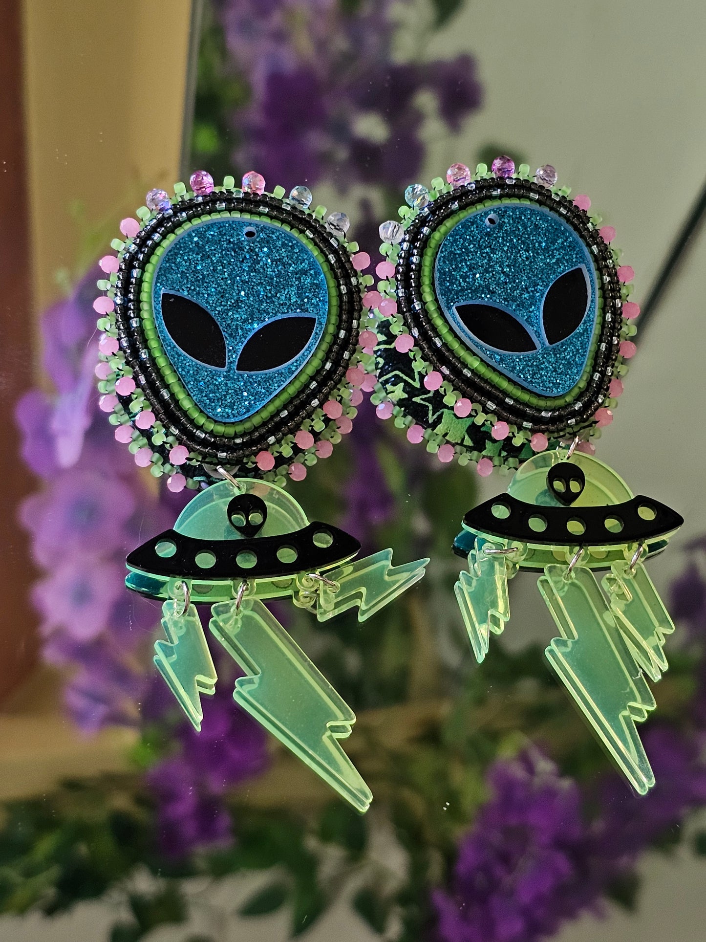 UV Blue Glitter Star Friends 👽